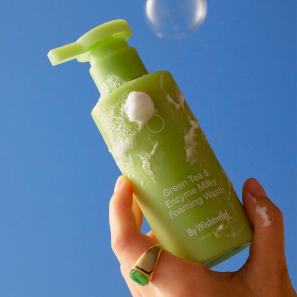 Green Tea & Enzyme Milky Foaming Wash (140ml)